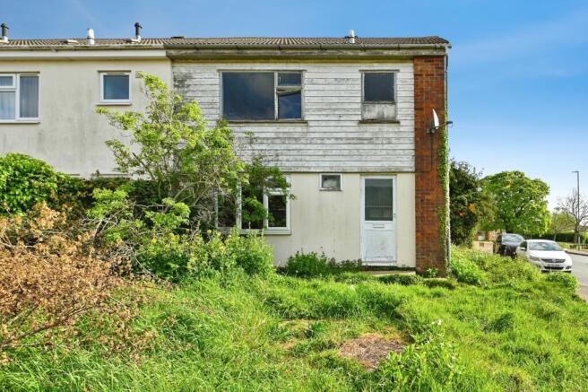 3 bed property, in Westfields, £90,000