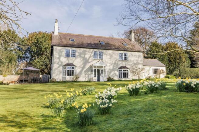 5 bed property, in The Old Vicarage, £1,100,000