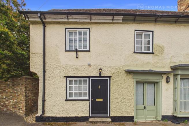 2 bed property, in High Street, £280,000