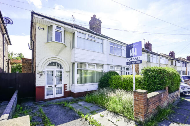 3 bed property, in Beechburn Crescent, £190,000