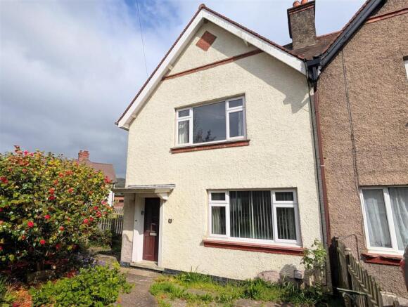 3 bed property, in 18 Essex Road, £285,000