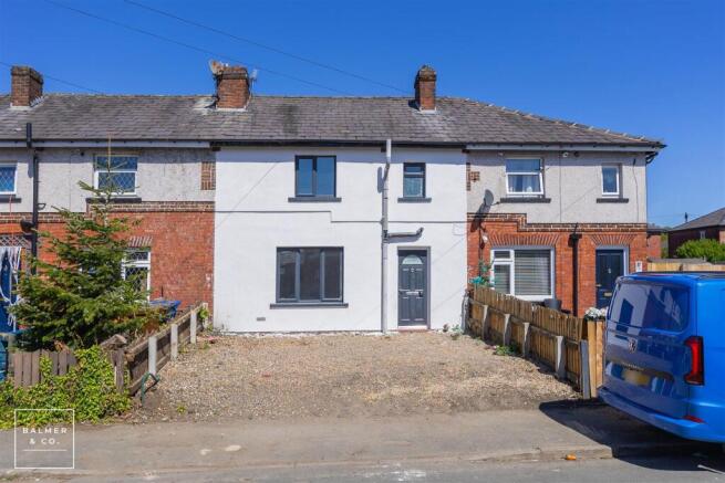 4 bed property, in Freshfield Avenue, £190,000