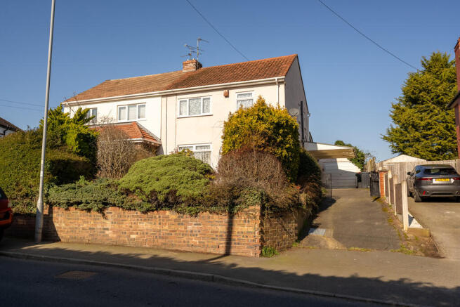3 bed property, in St. Chads Road, £200,000