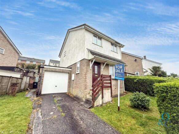 3 bed property, in Manor View, £232,500