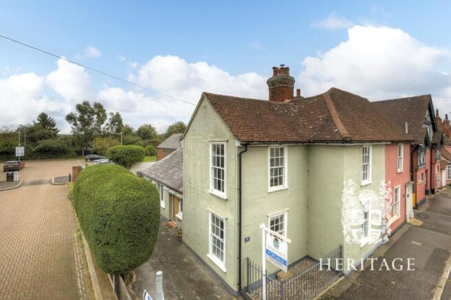 4 bed property, in High Street, £625,000