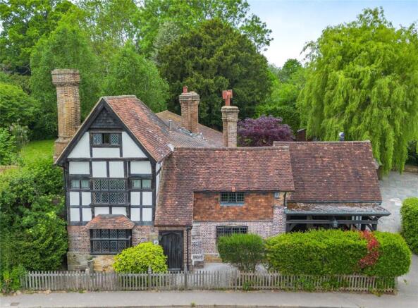 6 bed property, in Fordcombe Road, £1,450,000