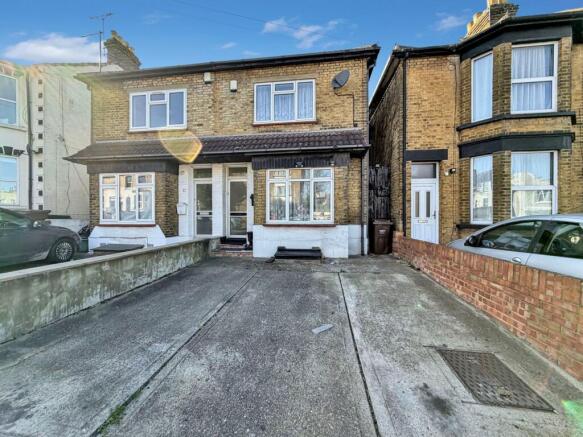 3 bed property, in Napier Road, £300,000