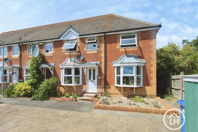 4 bed property, in Walsby Drive, £350,000