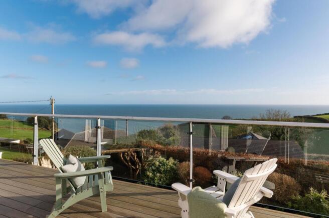 3 bed property, in Seaway House, £950,000