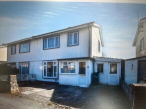3 bed property, in Triscombe Road, £160,000