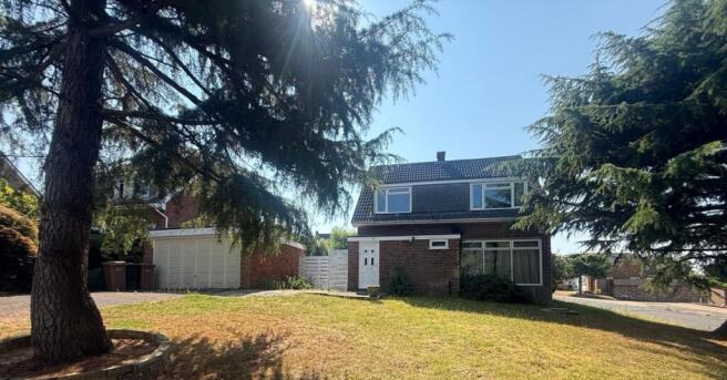 3 bed property, in 6 The Heights, £500,000