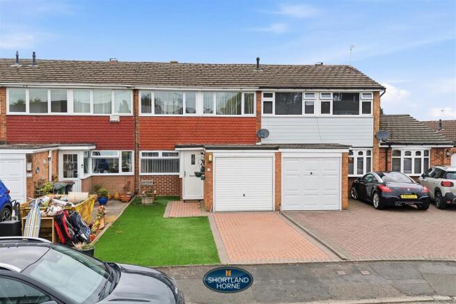 3 bed property, in Bruce Road, £235,000