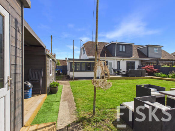 4 bed property, in Meynell Avenue, £450,000