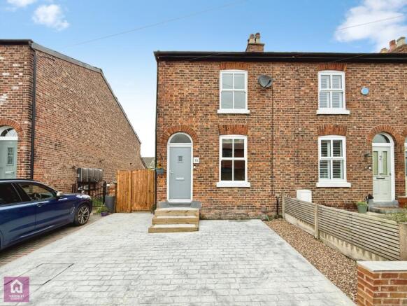 2 bed property, in Hall Avenue, £360,000