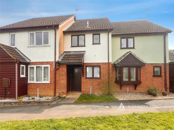2 bed property, in Magpie Way, £265,000