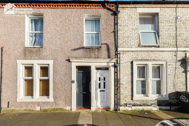 2 bed property, in Orchard Street, £45,000