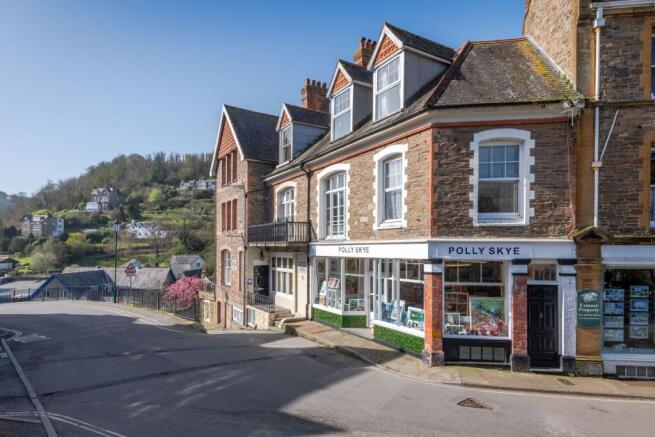 4 bed property, in Church Hill, £399,950