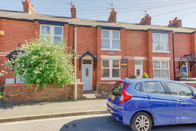 2 bed property, in South Road, £315,000