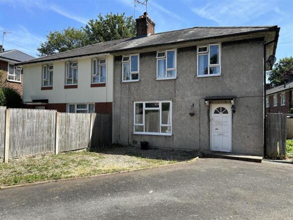 3 bed property, in Bromfield Grove, £170,000