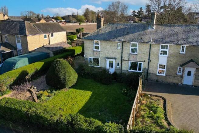 3 bed property, in Millfield, £290,000