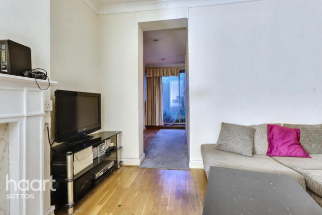 3 bed property, in Rosehill Avenue, £550,000