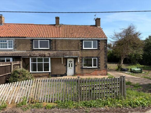4 bed property, in Lilac Cottage, £95,000