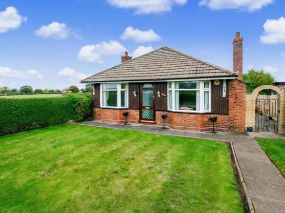 2 bed property, in Minavon, £200,000