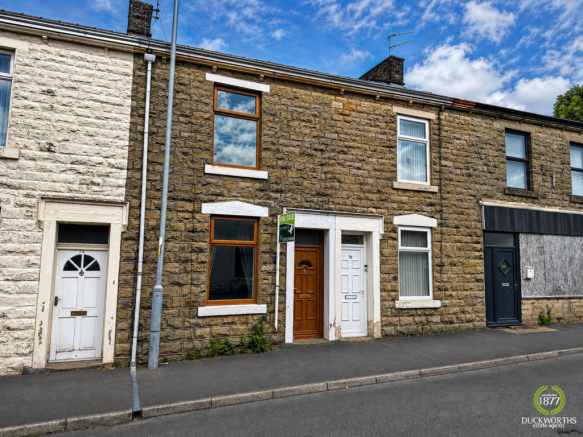 2 bed property, in Lower Barnes Street, £75,000