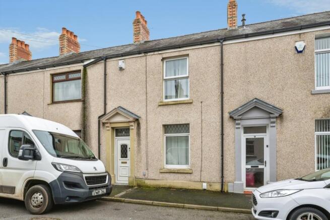 3 bed property, in Hafod Street, £130,000