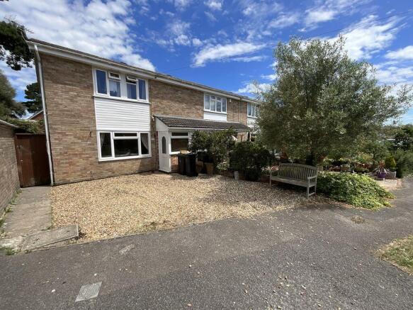 3 bed property, in Burton, £294,000