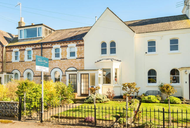 2 bed property, in Old Coastguard Road, £750,000