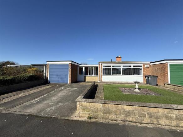3 bed property, in Abbey Road, £275,000