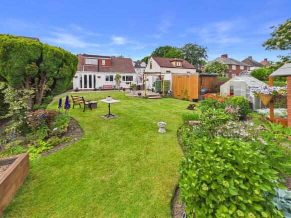 3 bed property, in Handley Road, £375,000