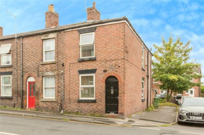 3 bed property, in Chester Road, £200,000