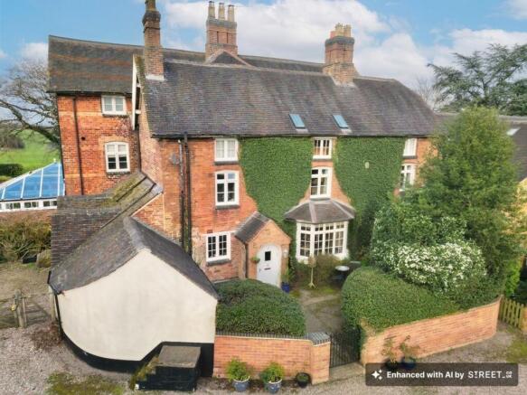 5 bed property, in Walton Bank, £795,000