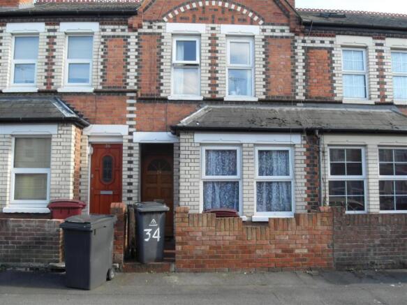 4 bed property, in Pitcroft Avenue, £375,000