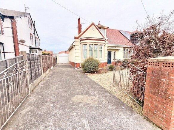 3 bed property, in York Avenue, £179,950