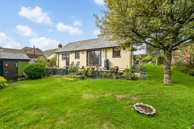 3 bed property, in SHIRRELL HEATH, £475,000