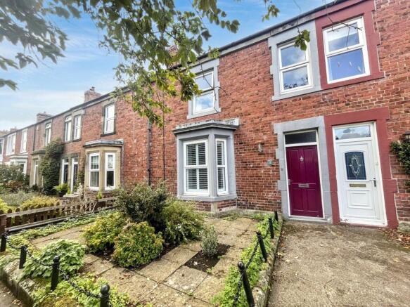 3 bed property, in Tenter Terrace, £300,000