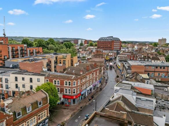 1 bed property, in East Street, £140,000