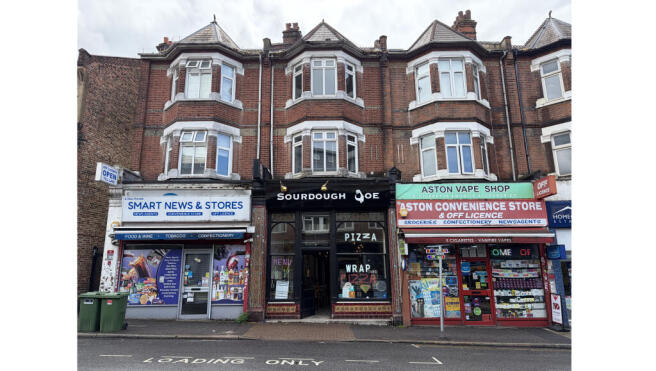 4 bed property, in 5 Ross Parade, £450,000