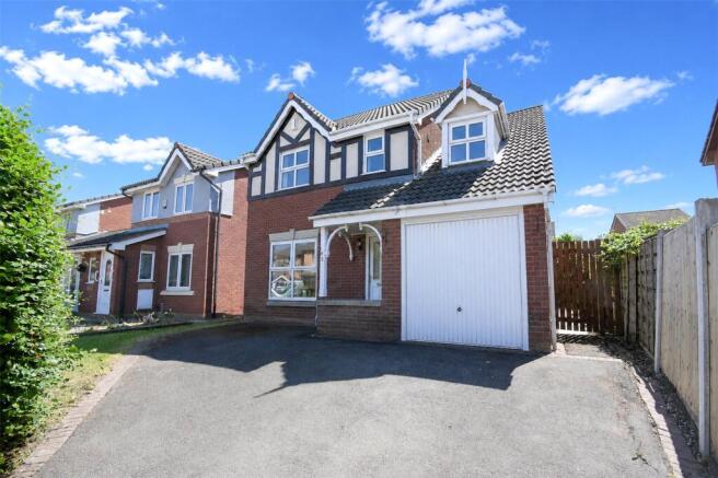 4 bed property, in Millhouse Lane, £300,000
