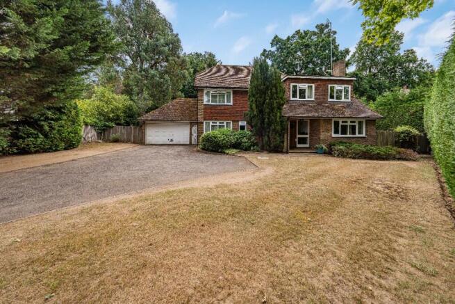 4 bed property, in Ashcroft Park, £1,200,000