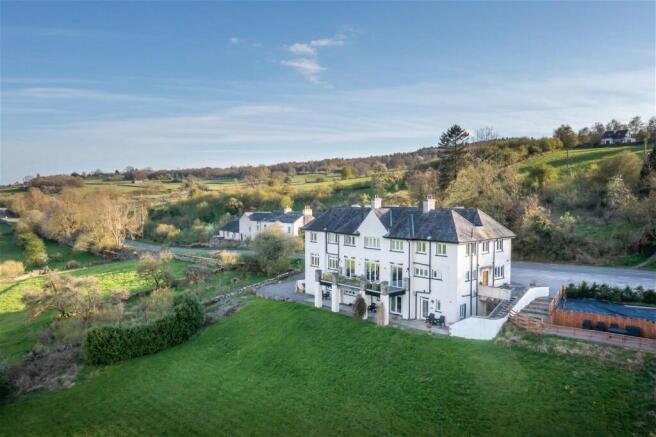 9 bed property, in Lyth Valley Country House, £1,200,000