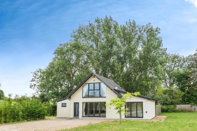 3 bed property, in Oxford Road, £925,000