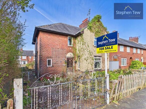 3 bed property, in London Road, £90,000