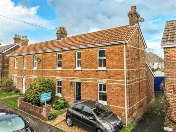3 bed property, in Spring Gardens, £375,000