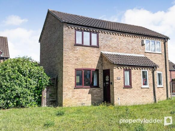 1 bed property, in Sweet Briar Road, £150,000