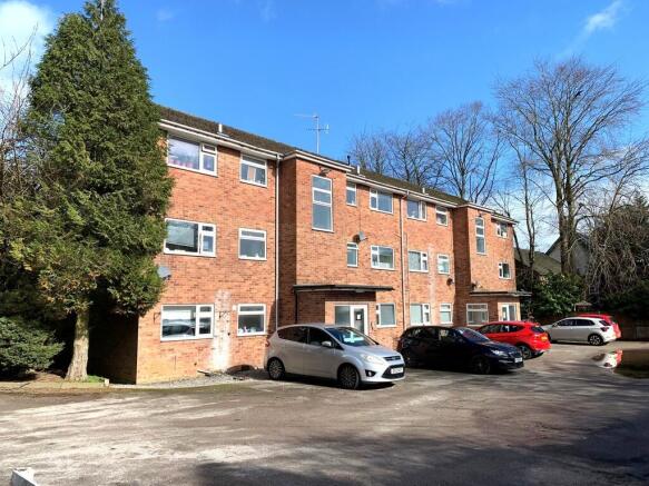 12 bed property, in Adamthwaite Drive, £840,000