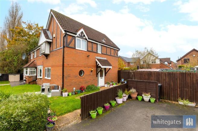 3 bed property, in Aldersgate Drive, £240,000